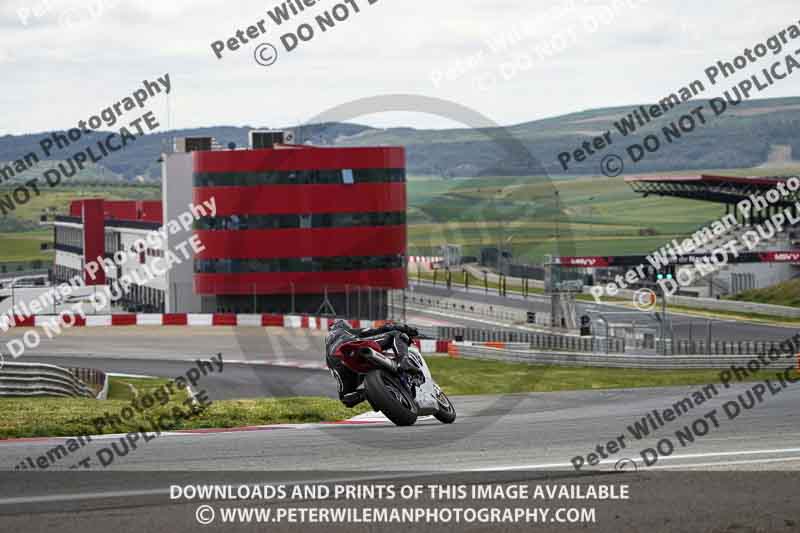 cadwell no limits trackday;cadwell park;cadwell park photographs;cadwell trackday photographs;enduro digital images;event digital images;eventdigitalimages;navarra;no limits trackdays;peter wileman photography;racing digital images;trackday digital images;trackday photos